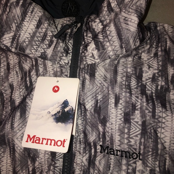 Women’s XS Marmot reversible puffer coat - Picture 4 of 5
